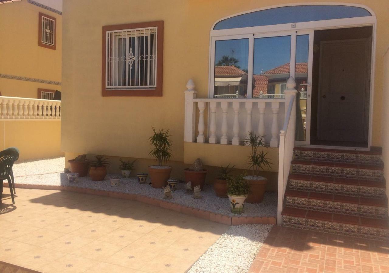 Torrevieja, La Torreta Ground Floor Apartment With Large Private Patio Garden Exteriér fotografie