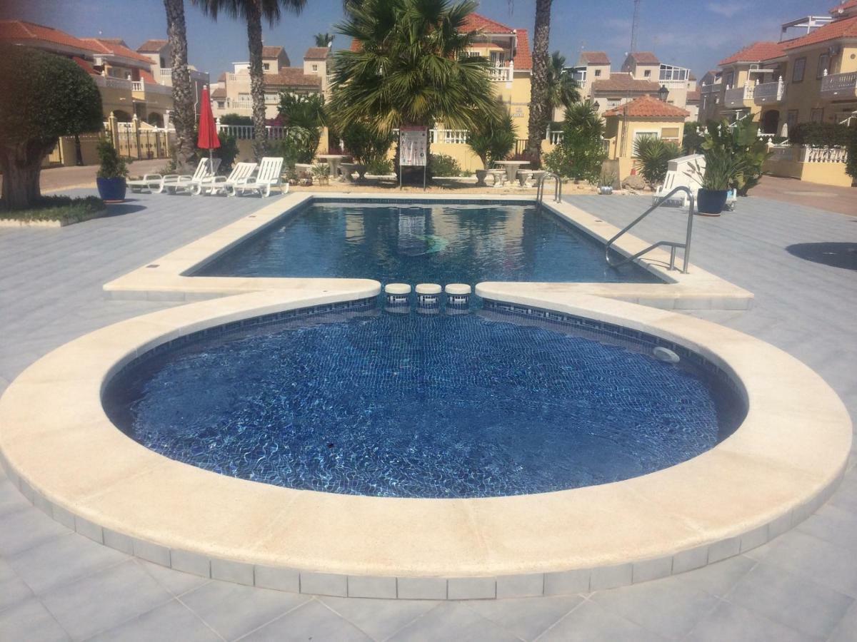 Torrevieja, La Torreta Ground Floor Apartment With Large Private Patio Garden Exteriér fotografie